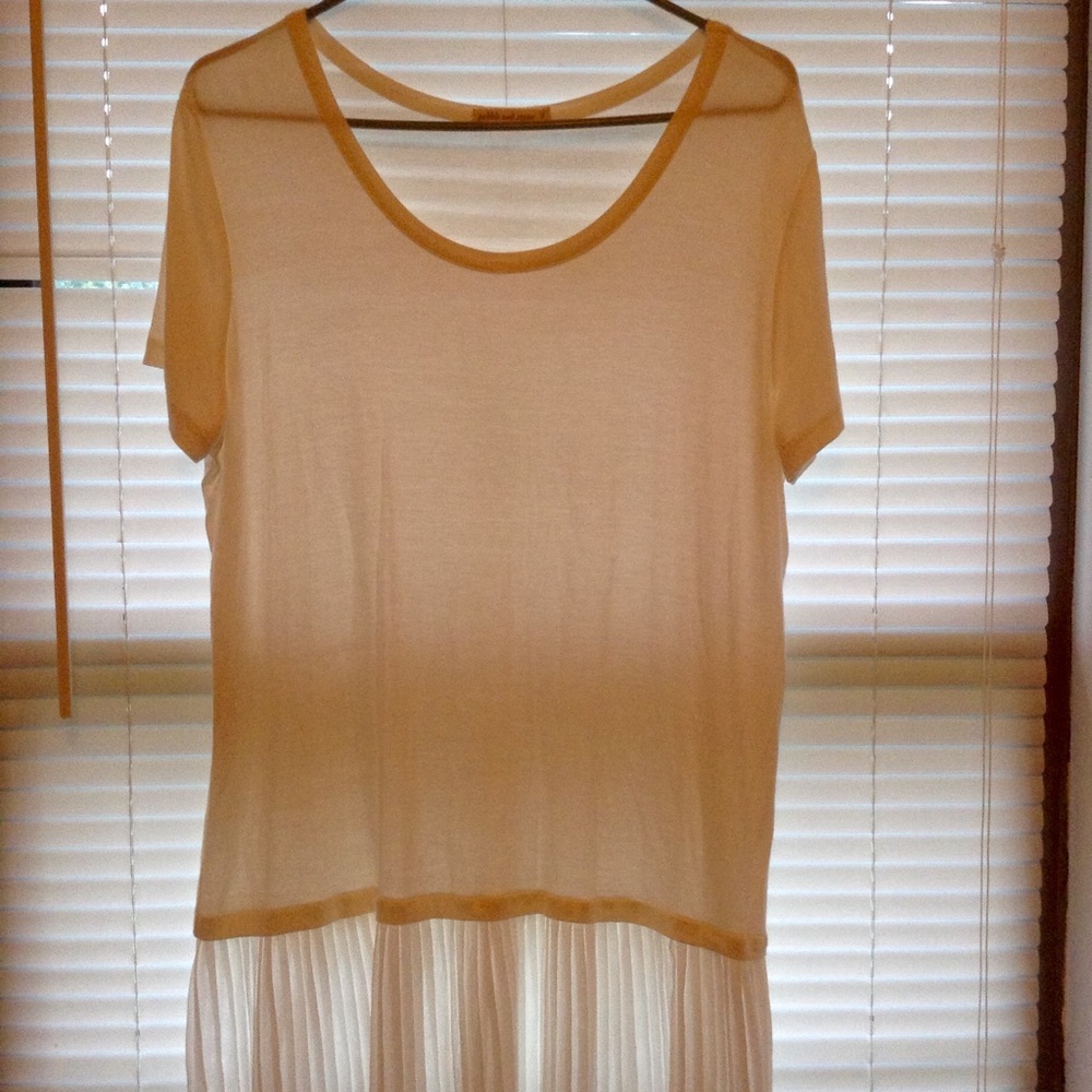 Soft tee top NWOT